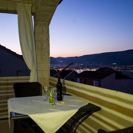 Holidays Apartments Slanada With Terrace And Sea View, Near The Beach & Town Trogir, Free Parking, Quiet Place On Peninsula Ciovo Екстер'єр фото