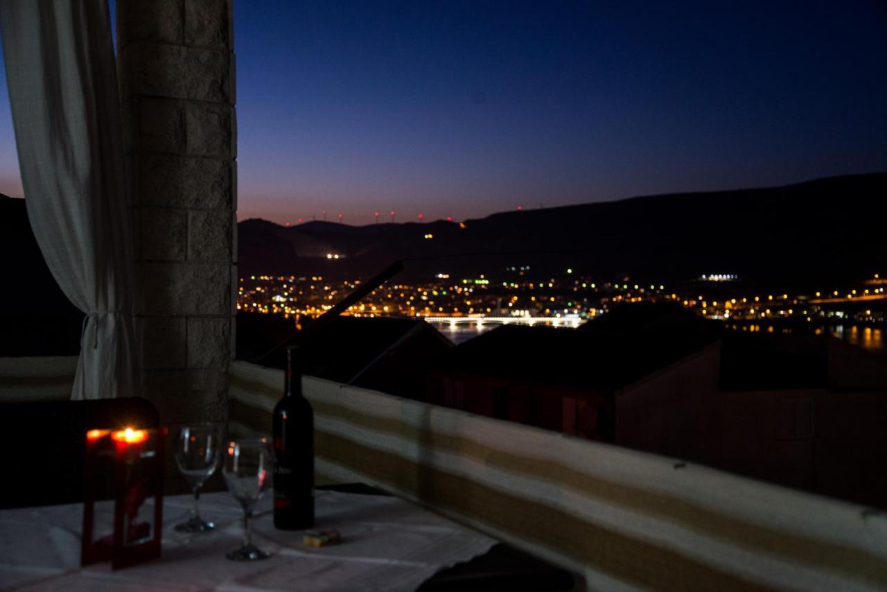 Holidays Apartments Slanada With Terrace And Sea View, Near The Beach & Town Trogir, Free Parking, Quiet Place On Peninsula Ciovo Екстер'єр фото