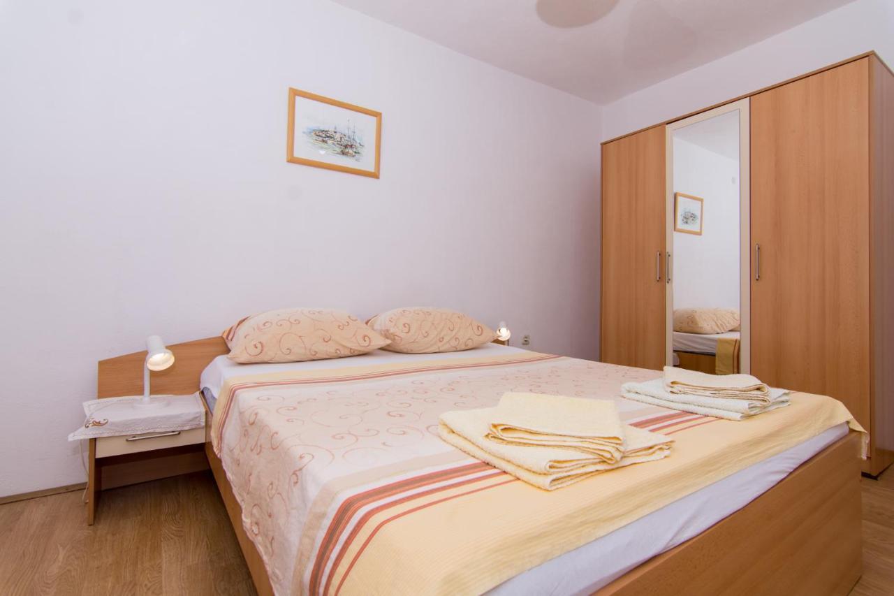 Holidays Apartments Slanada With Terrace And Sea View, Near The Beach & Town Trogir, Free Parking, Quiet Place On Peninsula Ciovo Екстер'єр фото
