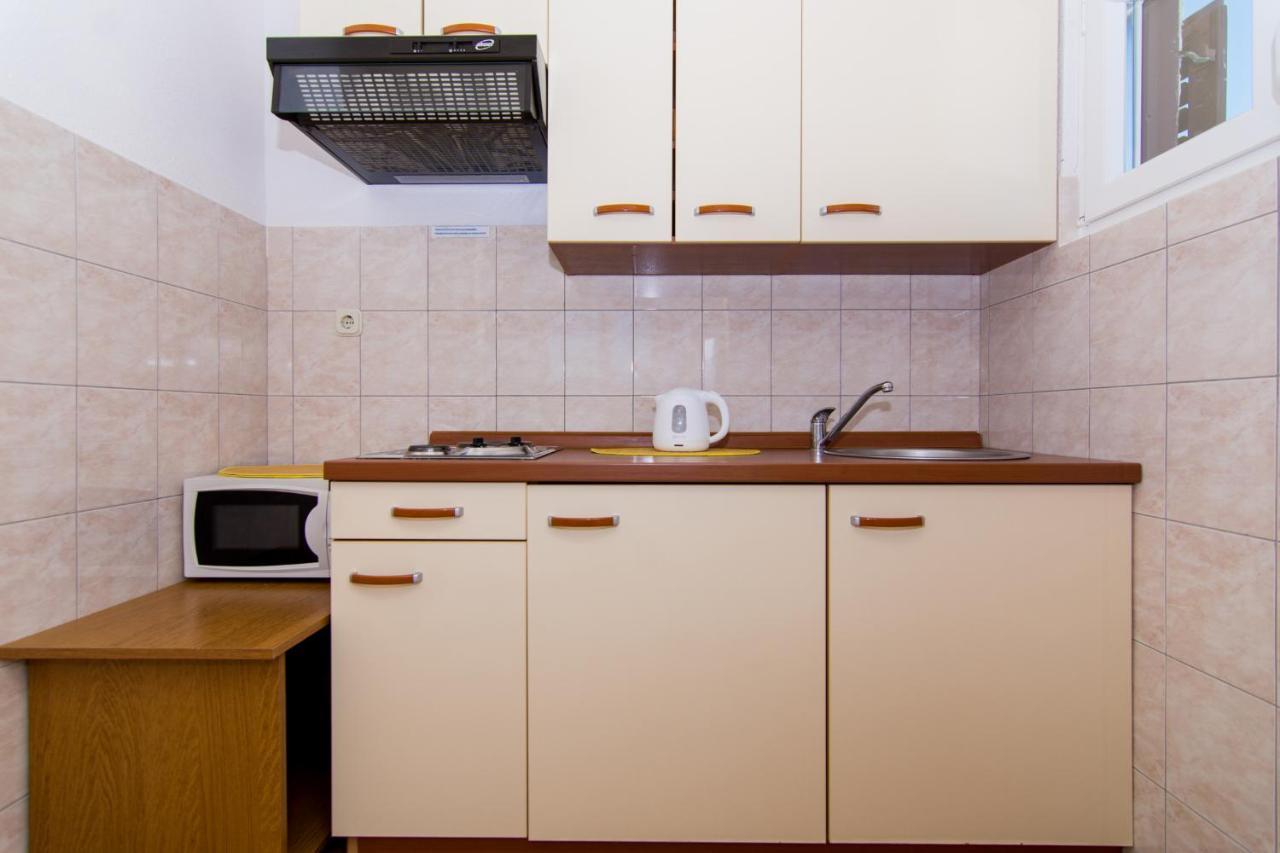 Holidays Apartments Slanada With Terrace And Sea View, Near The Beach & Town Trogir, Free Parking, Quiet Place On Peninsula Ciovo Екстер'єр фото