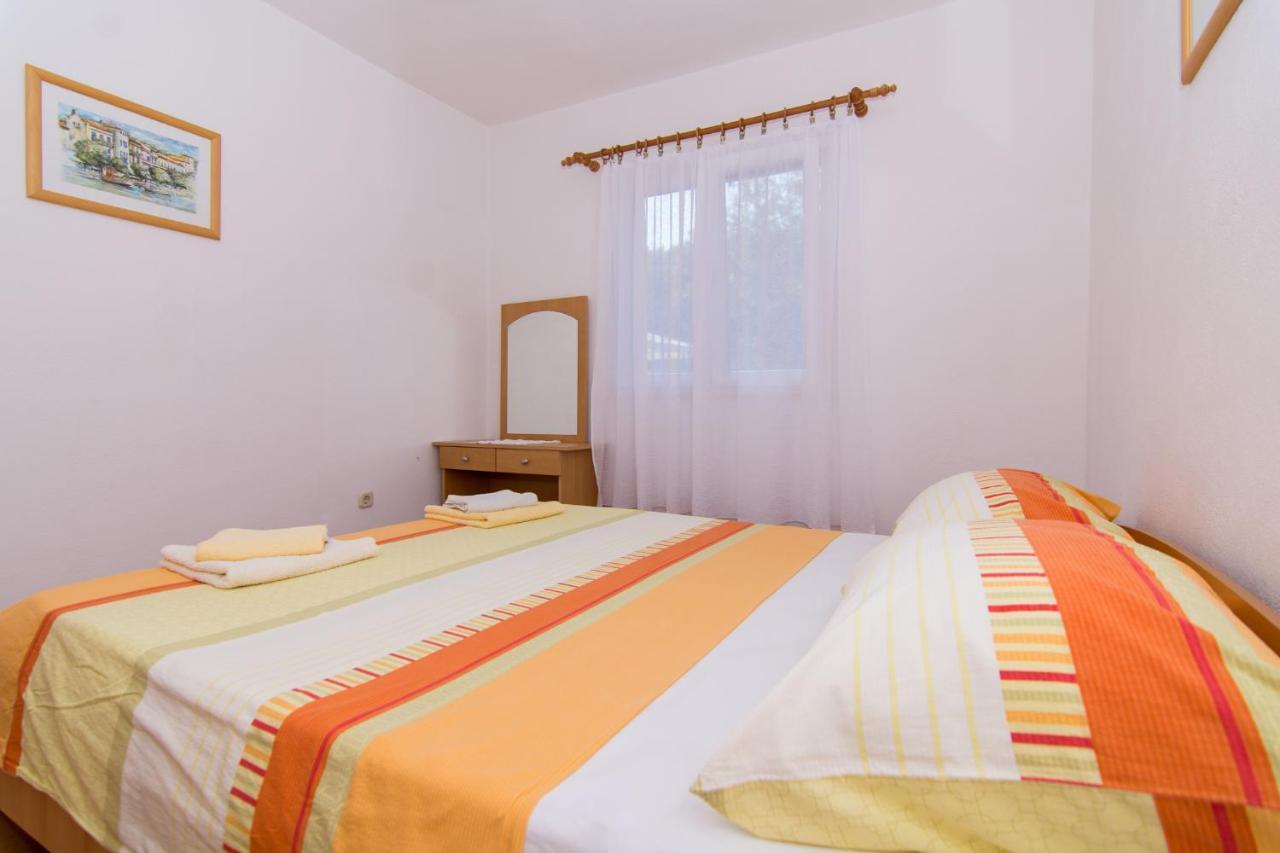 Holidays Apartments Slanada With Terrace And Sea View, Near The Beach & Town Trogir, Free Parking, Quiet Place On Peninsula Ciovo Екстер'єр фото