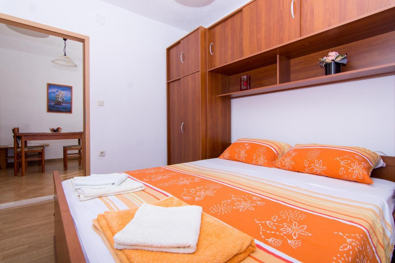 Holidays Apartments Slanada With Terrace And Sea View, Near The Beach & Town Trogir, Free Parking, Quiet Place On Peninsula Ciovo Екстер'єр фото