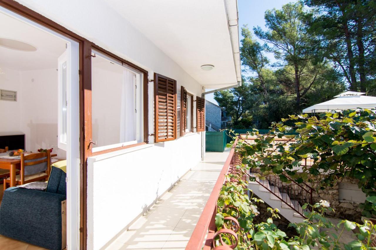 Holidays Apartments Slanada With Terrace And Sea View, Near The Beach & Town Trogir, Free Parking, Quiet Place On Peninsula Ciovo Екстер'єр фото
