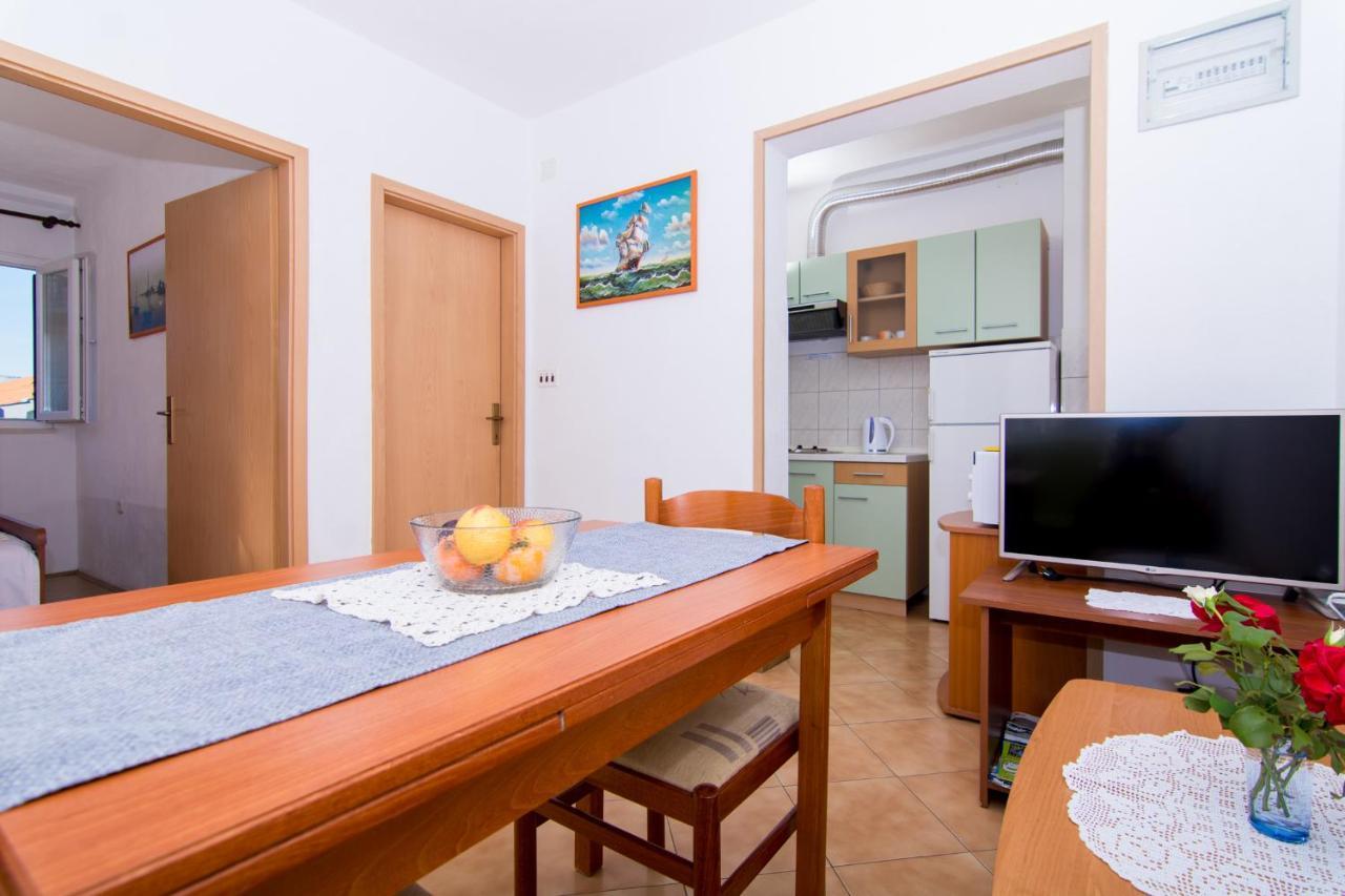 Holidays Apartments Slanada With Terrace And Sea View, Near The Beach & Town Trogir, Free Parking, Quiet Place On Peninsula Ciovo Екстер'єр фото