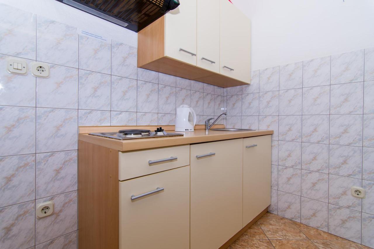 Holidays Apartments Slanada With Terrace And Sea View, Near The Beach & Town Trogir, Free Parking, Quiet Place On Peninsula Ciovo Екстер'єр фото