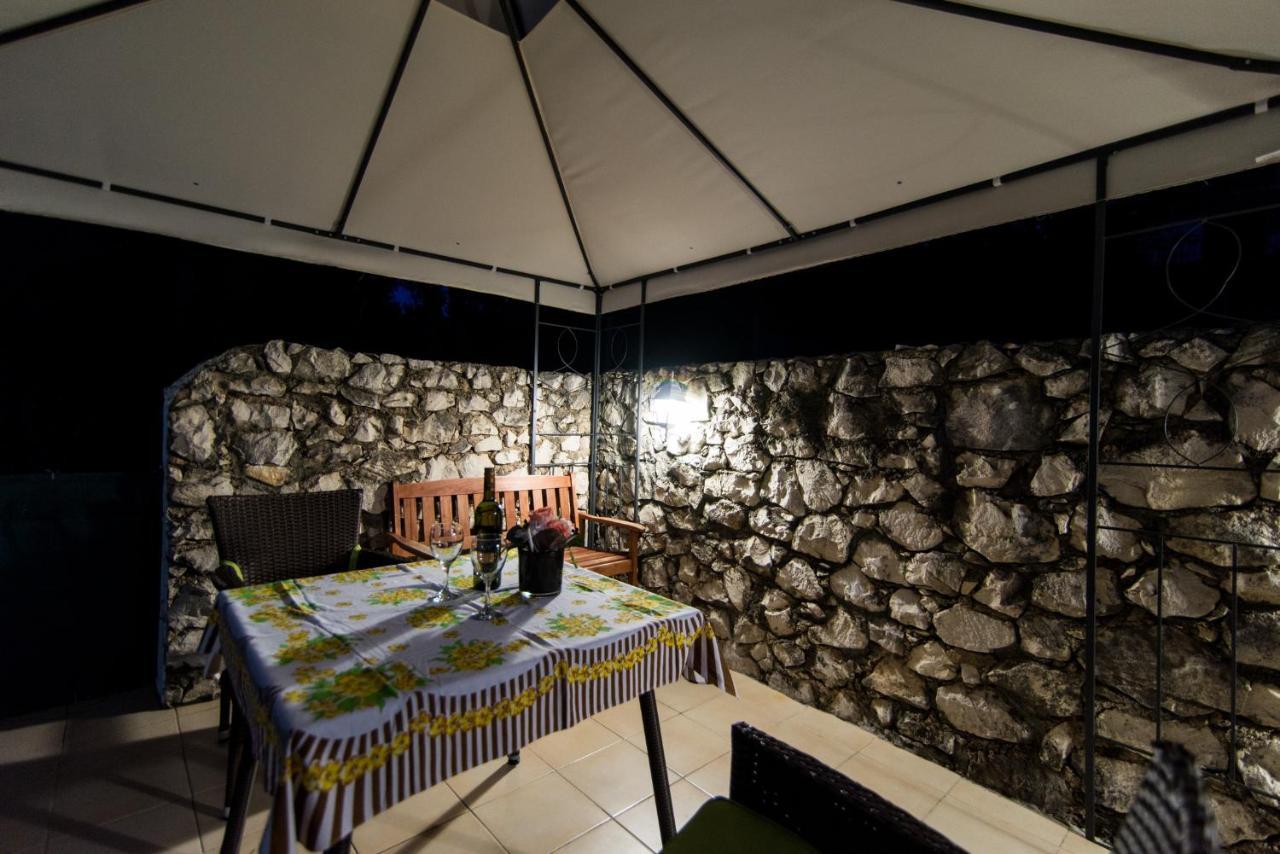 Holidays Apartments Slanada With Terrace And Sea View, Near The Beach & Town Trogir, Free Parking, Quiet Place On Peninsula Ciovo Екстер'єр фото